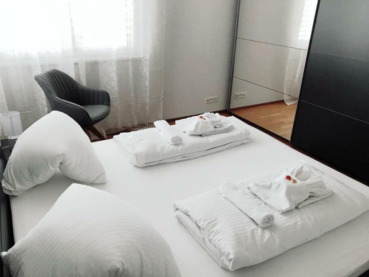 Easy-Living Apartments Dietwil エクステリア 写真